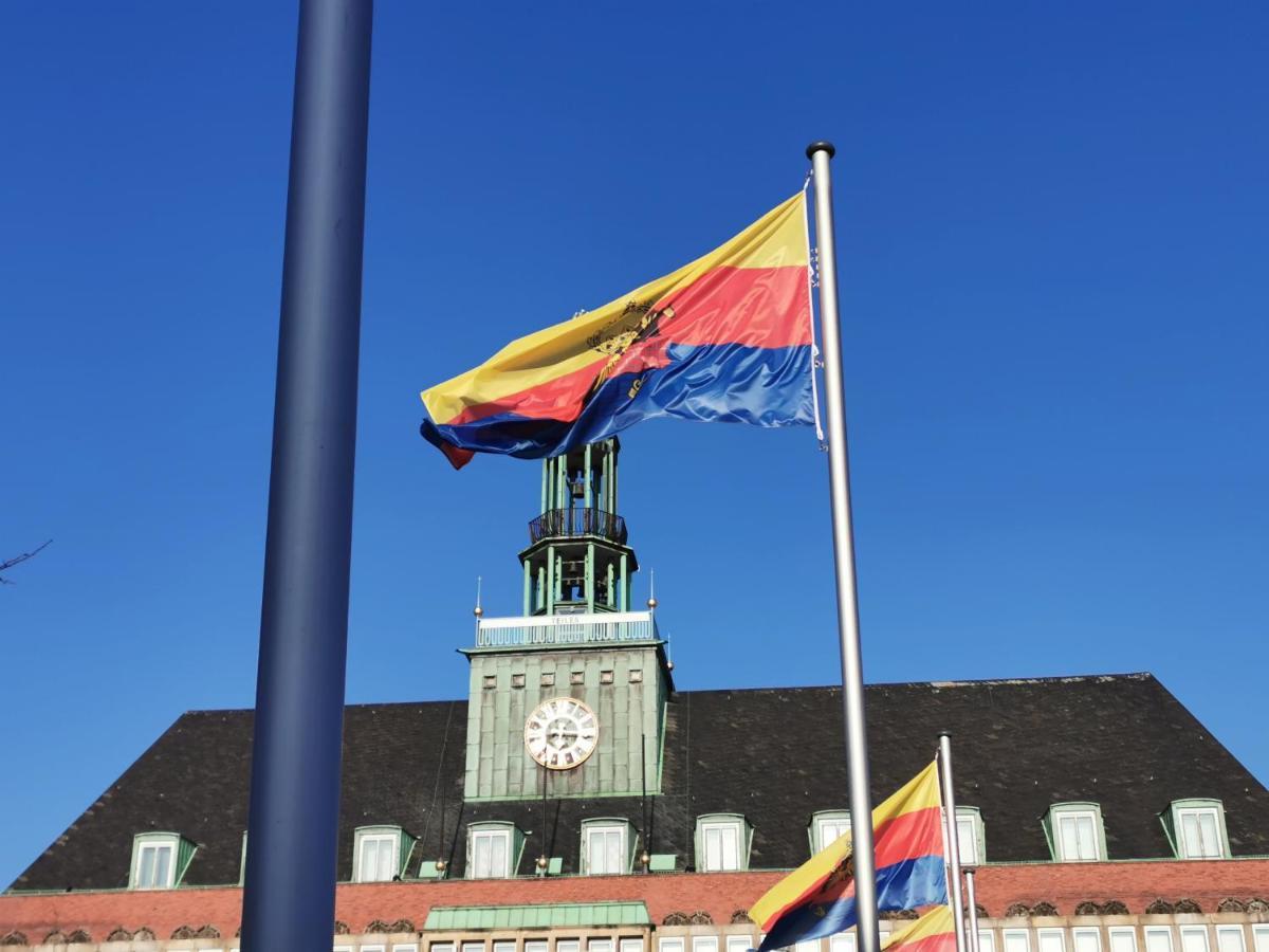 Up Wulkje21 Neu Renovierte Wohnung Mit Pkw Stellplatz Emden Zewnętrze zdjęcie